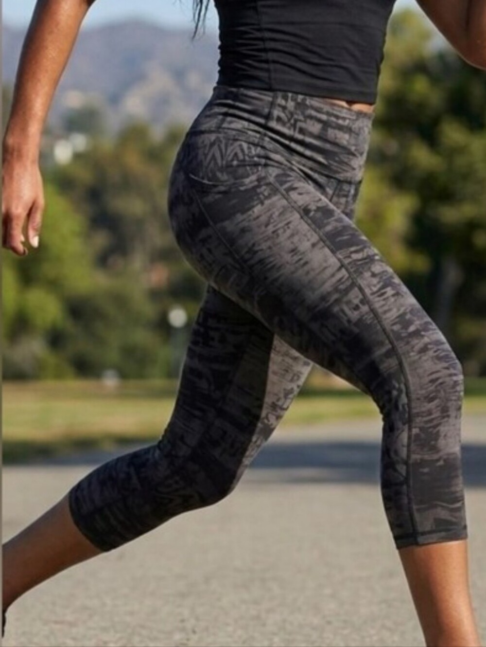 NOBULL Camo Print Medium High Rise Leggings Activewear Yoga Gym Athletic Workout
